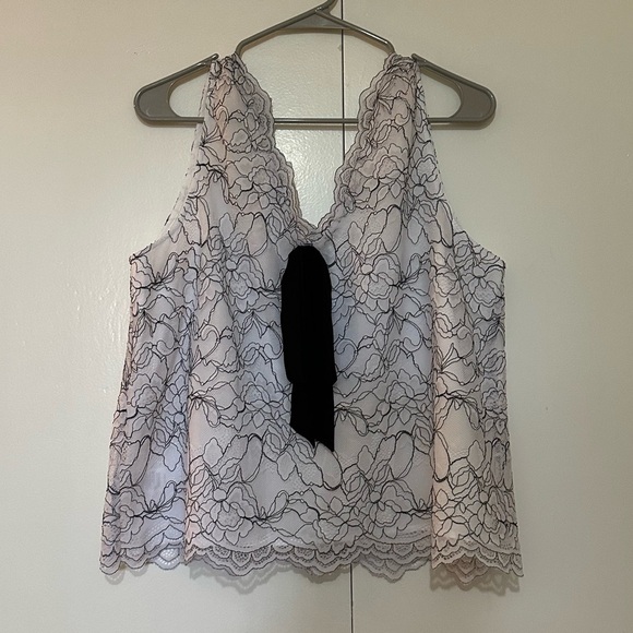 LOFT Tops - LOFT V-Neck Floral Lace Tank Women M White Black Bow Front Casual Office Work